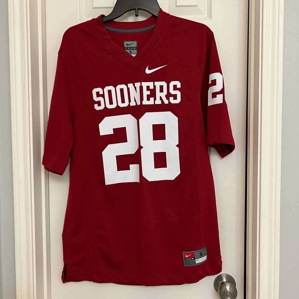 Worn once OU sooners jersey